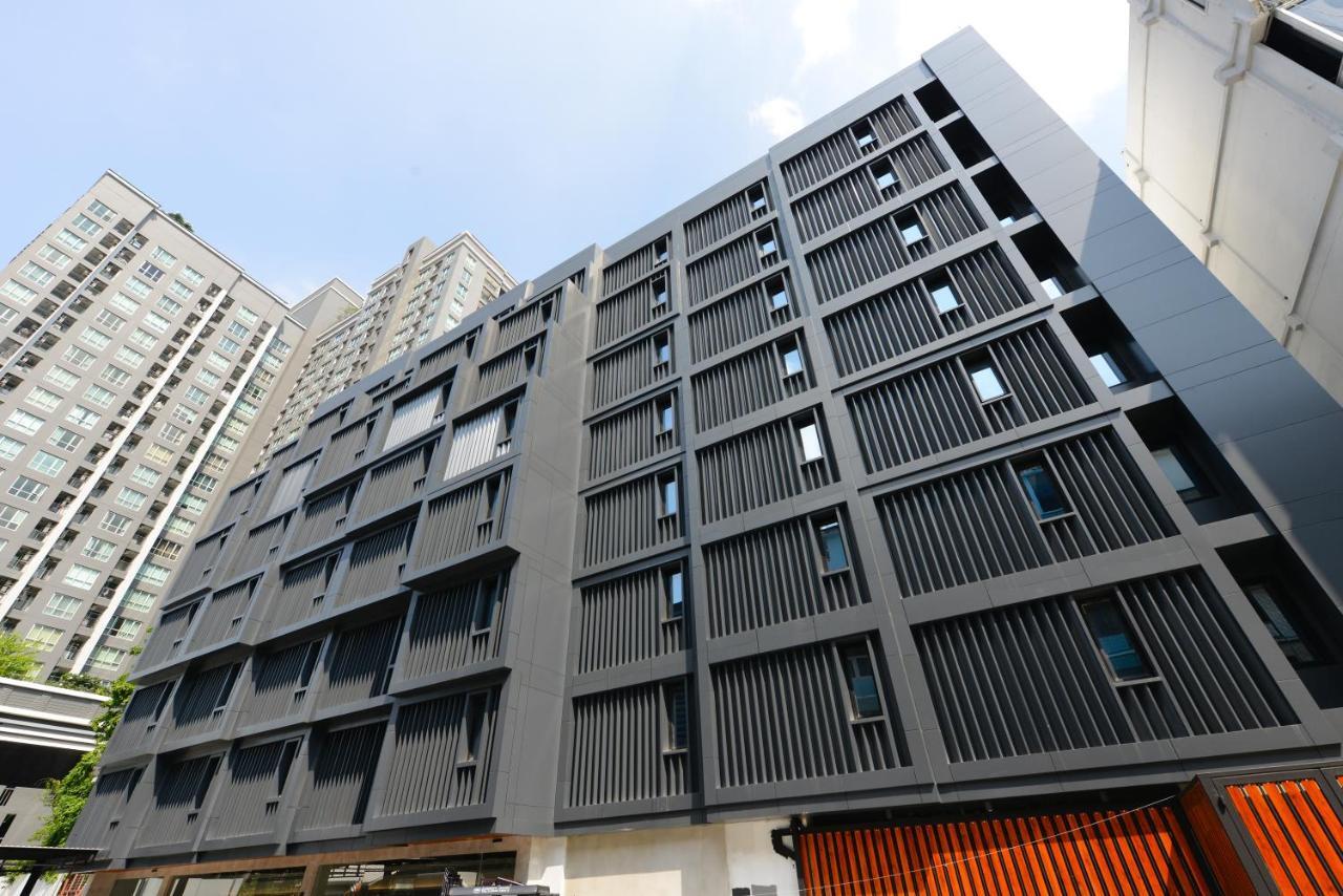 Aspira One Sutthisan Hotel Bangkok Exterior photo